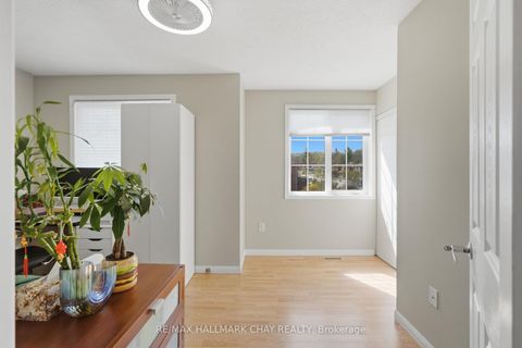 Photo 18 at 4 Hawthorne Crescent, Ardagh, Barrie