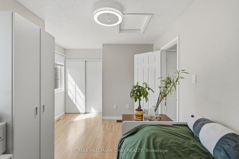 Photo 20 at 4 Hawthorne Crescent, Ardagh, Barrie