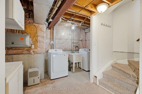 Photo 22 at 4 Hawthorne Crescent, Ardagh, Barrie