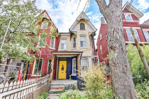 Photo 0 at 15 Kensington Avenue, Chinatown, Toronto