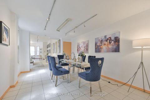 Photo 4 at 15 Kensington Avenue, Chinatown, Toronto