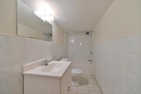 Photo 12 at 15 Kensington Avenue, Chinatown, Toronto