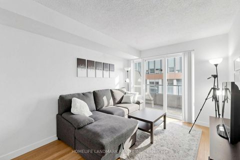 Photo 6 at 1124 - 270 wellington Street W, Waterfront Communities C1, Toronto