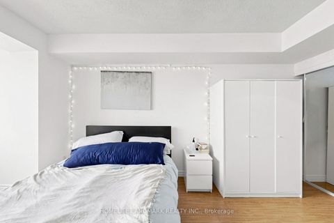 Photo 20 at 1124 - 270 wellington Street W, Waterfront Communities C1, Toronto