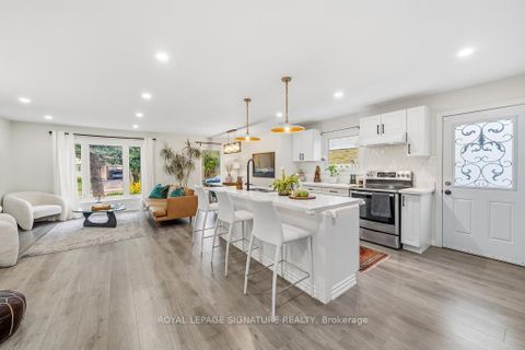 Photo 4 at 33 Coltman Crescent, Malvern, Toronto