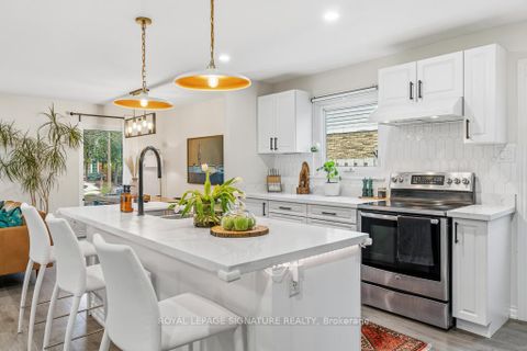 Photo 5 at 33 Coltman Crescent, Malvern, Toronto