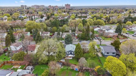 Photo 27 at 33 Coltman Crescent, Malvern, Toronto