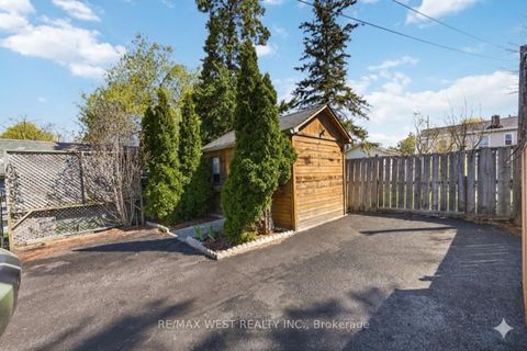 Photo 23 at 79 King Edward Avenue, Lumsden, Toronto