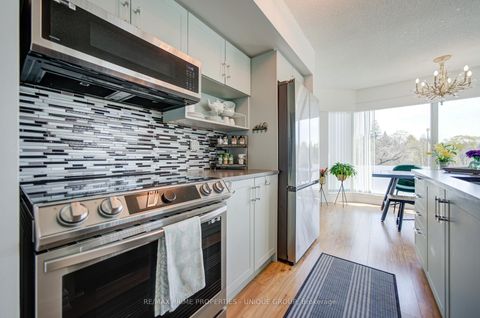 Photo 8 at 202 - 97 Lawton Boulevard, St. Clair, Toronto