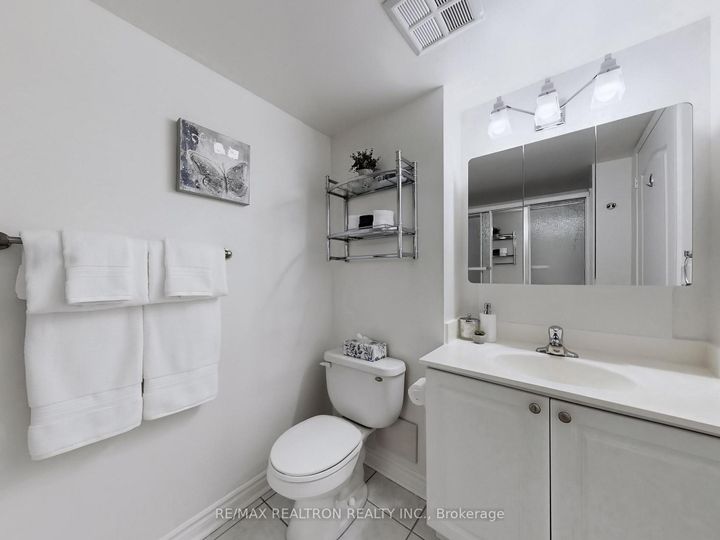 Photo 20 at 903 - 17 Barberry Place, Bayview Village, Toronto