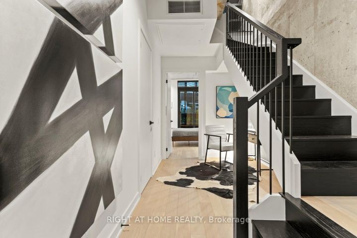 Photo 13 at 25 - 12 Dervock Crescent, Bayview Village, Toronto