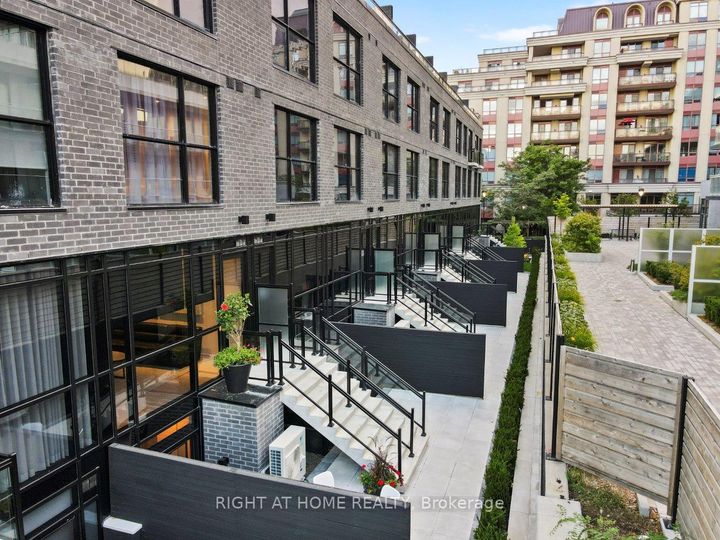 Photo 22 at 25 - 12 Dervock Crescent, Bayview Village, Toronto