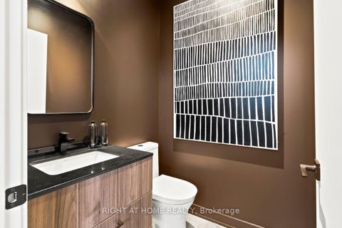 Photo 2 at 25 - 12 Dervock Crescent, Bayview Village, Toronto