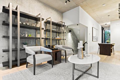 Photo 10 at 25 - 12 Dervock Crescent, Bayview Village, Toronto