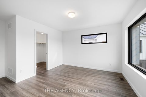 Photo 11 at 6 Rainwater Lane, Holly, Barrie
