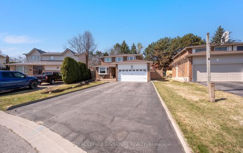 Photo 1 at 250 Plymouth Trail, London, Newmarket