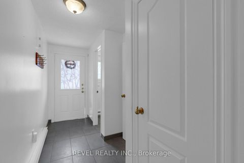 Photo 2 at 16 QUAIL Crescent, Ardagh, Barrie