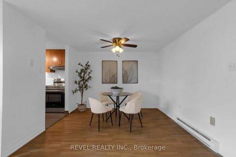 Photo 8 at 16 QUAIL Crescent, Ardagh, Barrie