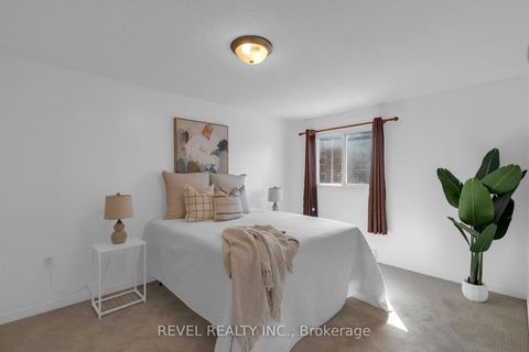 Photo 16 at 16 QUAIL Crescent, Ardagh, Barrie