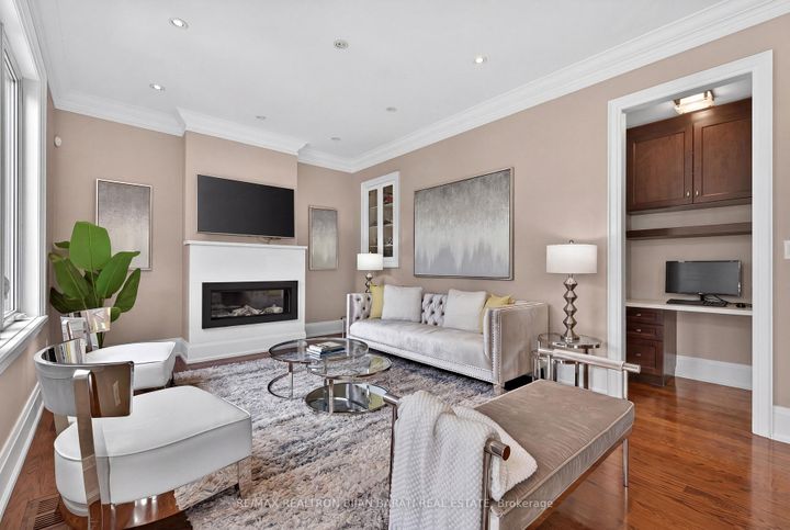 Photo 4 at 20 Windham Drive, Bayview Village, Toronto