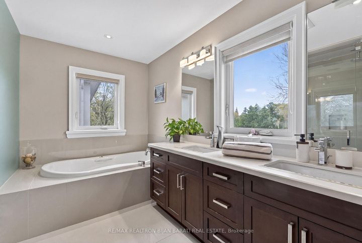 Photo 27 at 20 Windham Drive, Bayview Village, Toronto