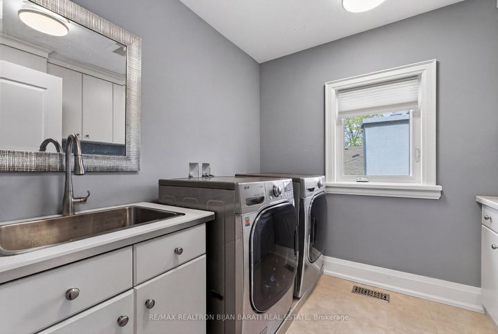 Photo 35 at 20 Windham Drive, Bayview Village, Toronto