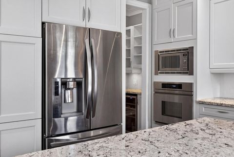 Photo 20 at 20 Windham Drive, Bayview Village, Toronto