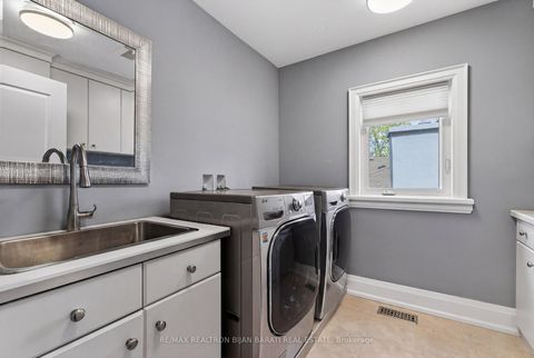 Photo 35 at 20 Windham Drive, Bayview Village, Toronto