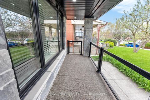 Photo 7 at 174 Cornelius Parkway, Maple Leaf, Toronto