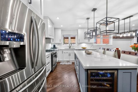 Photo 19 at 174 Cornelius Parkway, Maple Leaf, Toronto