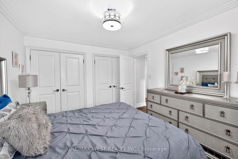 Photo 22 at 174 Cornelius Parkway, Maple Leaf, Toronto