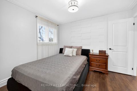 Photo 26 at 174 Cornelius Parkway, Maple Leaf, Toronto