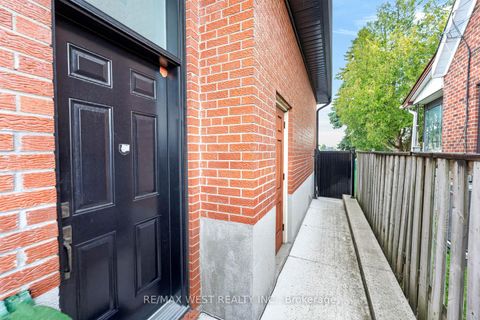 Photo 30 at 174 Cornelius Parkway, Maple Leaf, Toronto