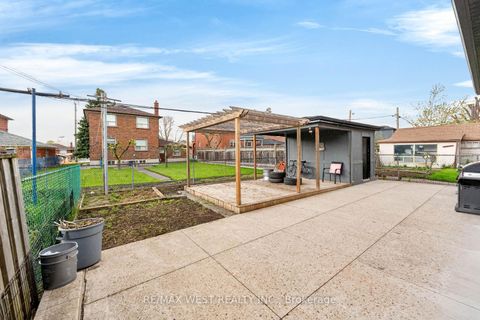 Photo 46 at 174 Cornelius Parkway, Maple Leaf, Toronto