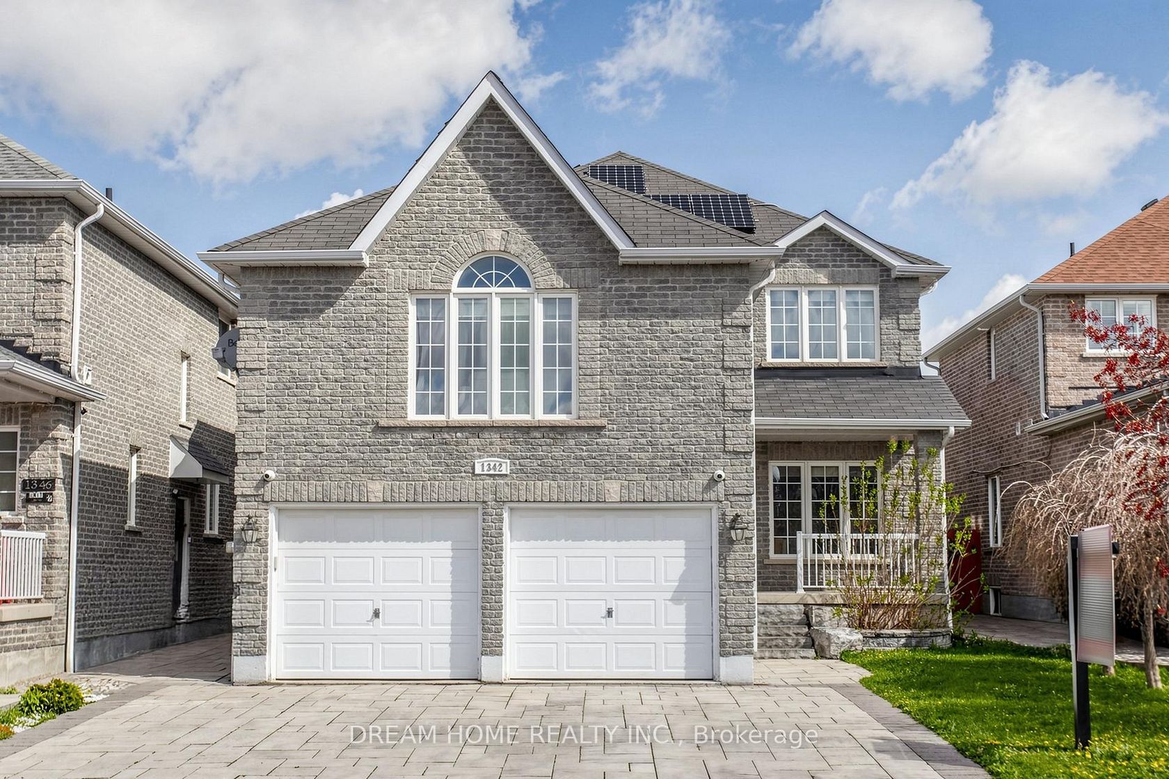 1342 Corm Street, Alcona, Innisfil photo number 2