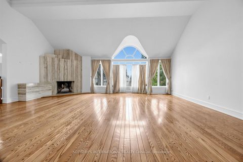 Photo 4 at 36 Hawthorn Avenue, Moore Park, Toronto