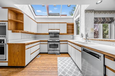 Photo 12 at 36 Hawthorn Avenue, Moore Park, Toronto
