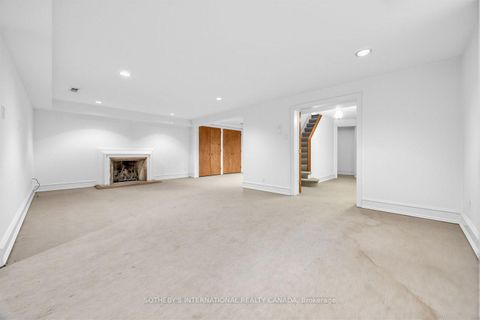 Photo 36 at 36 Hawthorn Avenue, Moore Park, Toronto