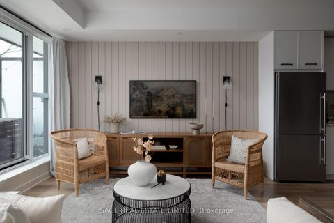Photo 4 at 212 - 899 Queen Street E, South Riverdale, Toronto