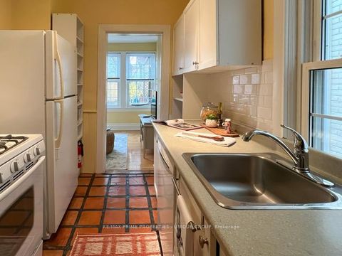 Photo 4 at 11 Freeman Street, Cliffside, Toronto