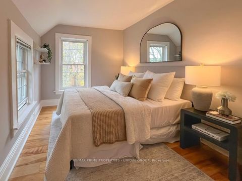 Photo 10 at 11 Freeman Street, Cliffside, Toronto