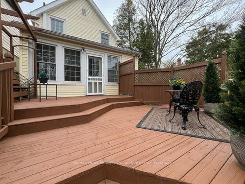 Photo 18 at 11 Freeman Street, Cliffside, Toronto