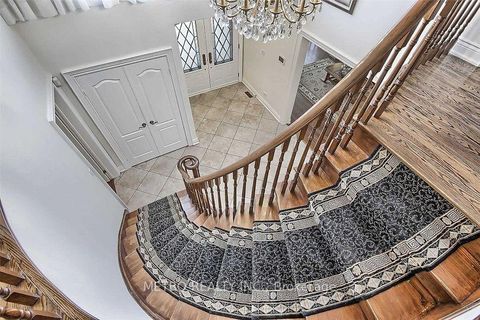 Photo 14 at 17 Twin Circle Court, Branson, Toronto