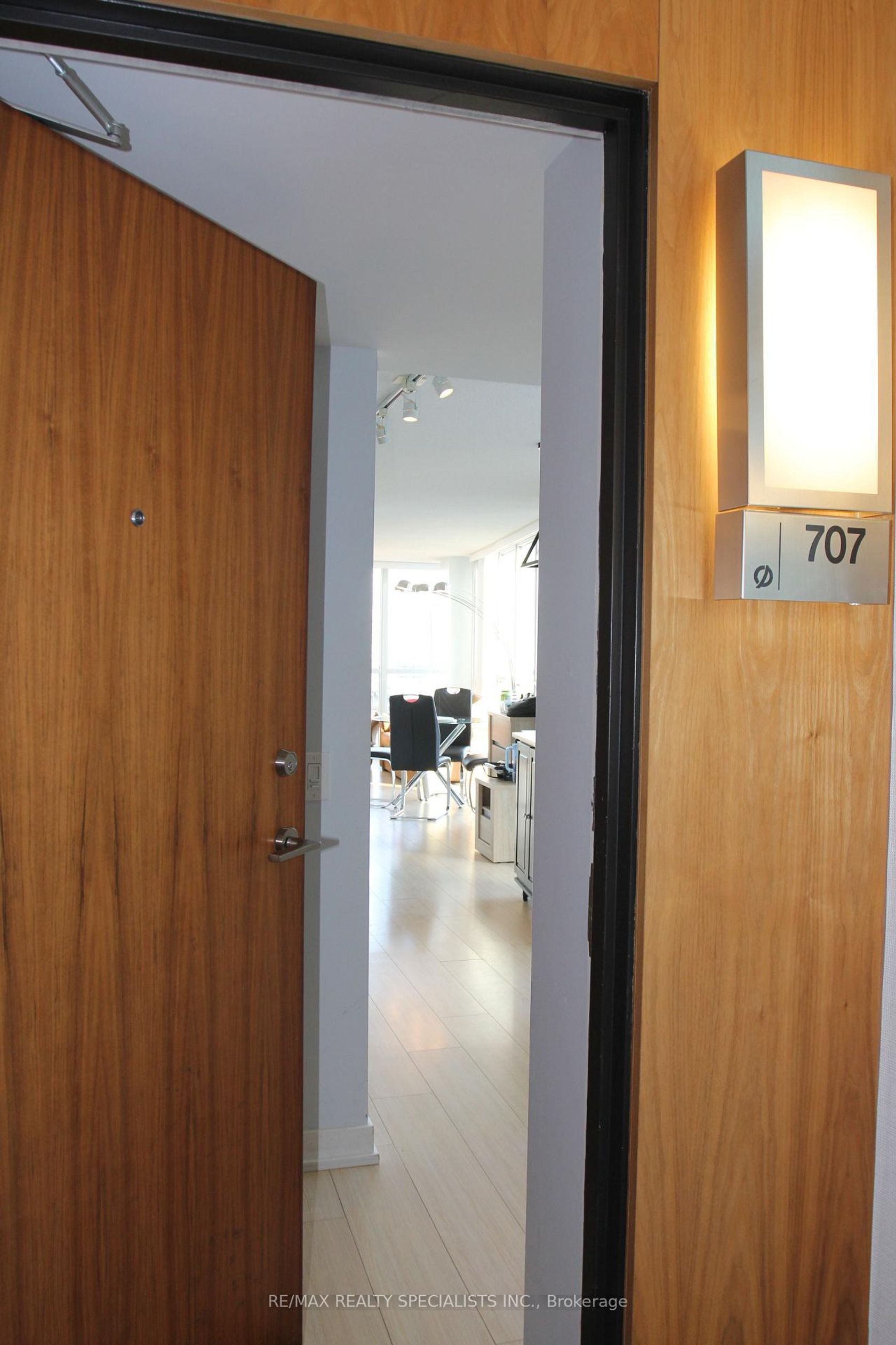707 - 75 Queens Wharf Road, Waterfront Communities C1, Toronto photo number 2
