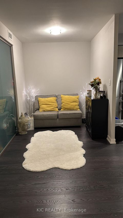 Photo 10 at 221 - 1401 O'Connor Drive, Parkview, Toronto
