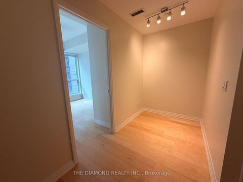 Photo 11 at 1506 - 8 Mercer Street, Waterfront Communities C1, Toronto