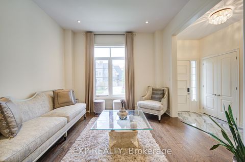 Photo 3 at 163 Hillsview Drive, Observatory, Richmond Hill