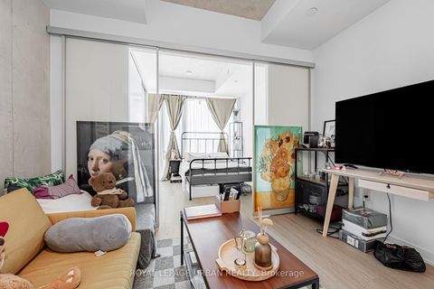 Photo 13 at 521 - 195 McCaul Street, Chinatown, Toronto
