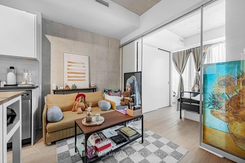 Photo 14 at 521 - 195 McCaul Street, Chinatown, Toronto
