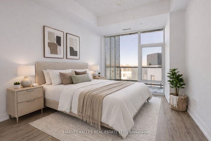 Photo 3 at 708 - 25 Adra Grado Way W, Bayview Village, Toronto
